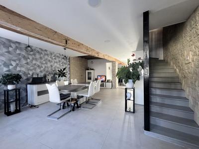 Maison - 155 m² - 5 pièces
