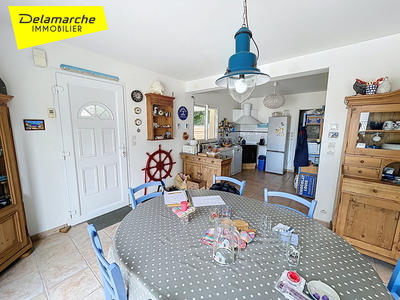 Maison - 93 m² - 6 pièces