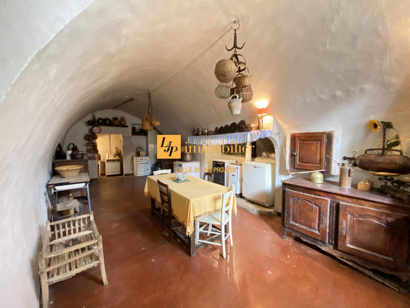 Bastide - 302 m² - 9 pièces