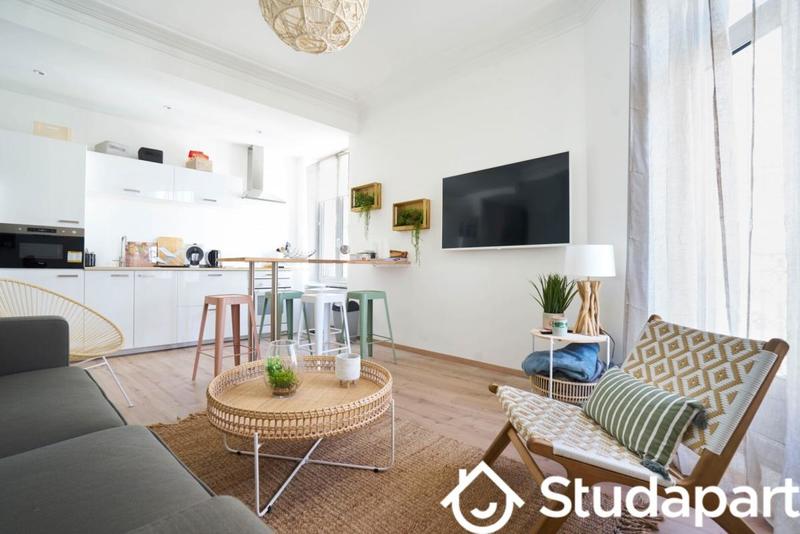 Chambre - 9 m² - 1 pièce