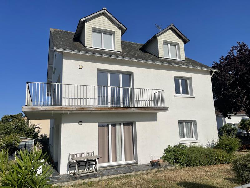 Appartement - 80 m² - 3 pièces