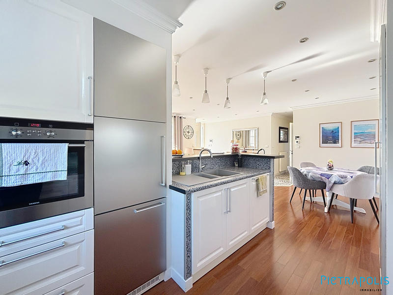 Maison - 85 m² - 5 pièces