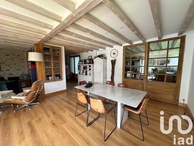 Maison - 433 m² - 16 pièces