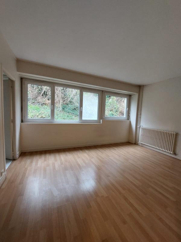 Appartement - 125 m² - 5 pièces