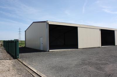 Entrepôt - 447 m² - 1 pièce