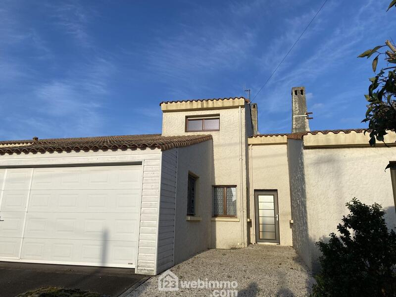 Maison - 202 m² - 7 pièces