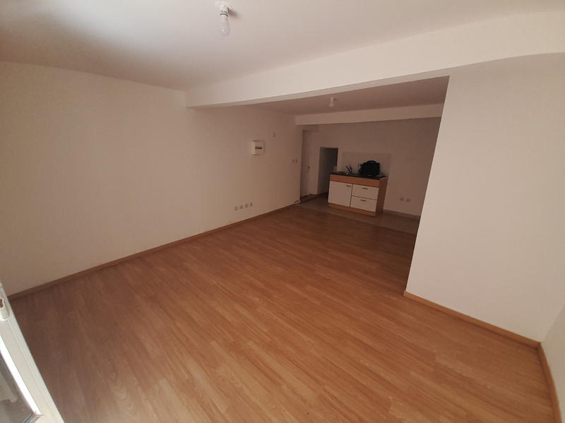 Maison - 98 m² - 8 pièces