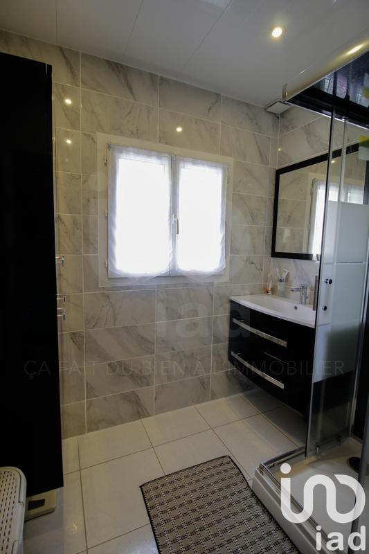 Appartement - 93 m² - 5 pièces