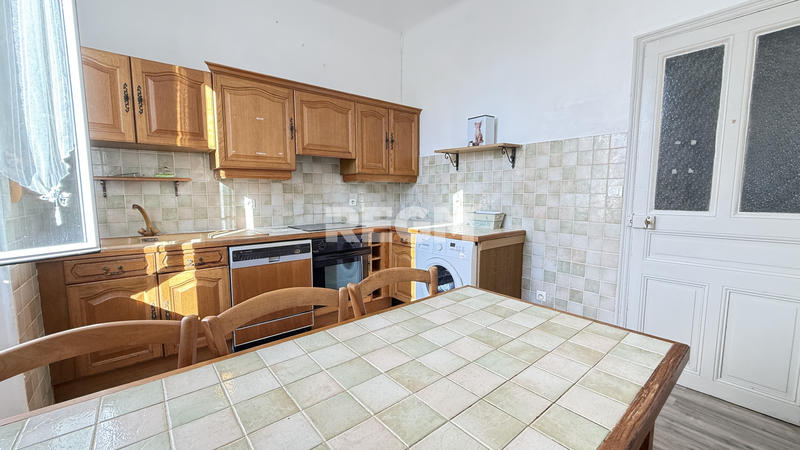 Maison - 95 m² - 5 pièces