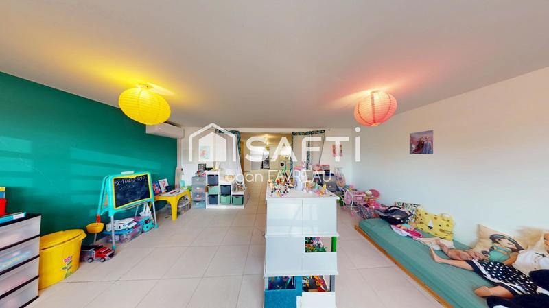 Maison - 270 m² - 9 pièces