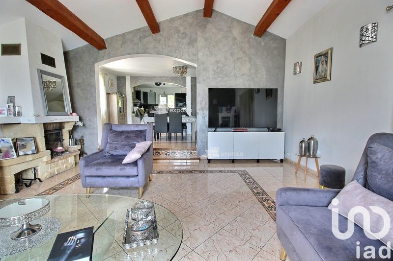 Maison - 205 m² - 9 pièces