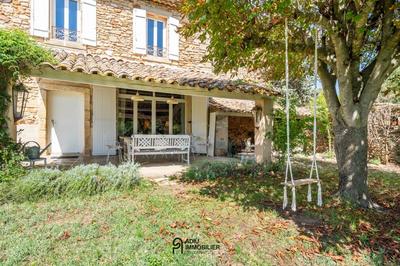 Mas - 228 m² - 8 pièces