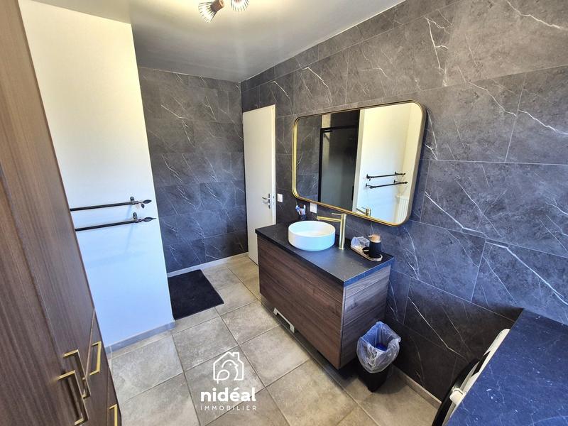 Maison - 123 m² - 6 pièces