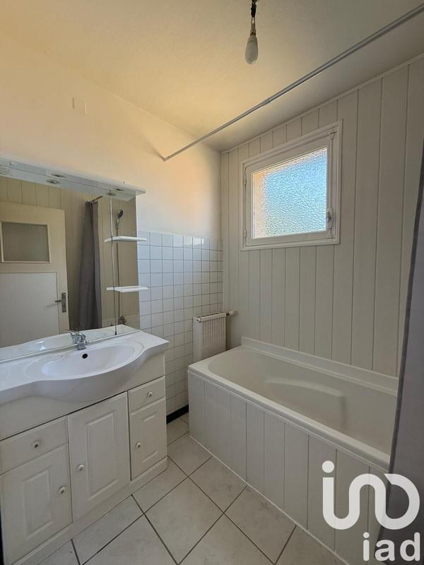 Maison - 95 m² - 5 pièces