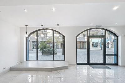 Fonds de commerce - Magasins - 84 m²