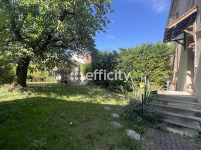 Maison - 153 m² - 6 pièces