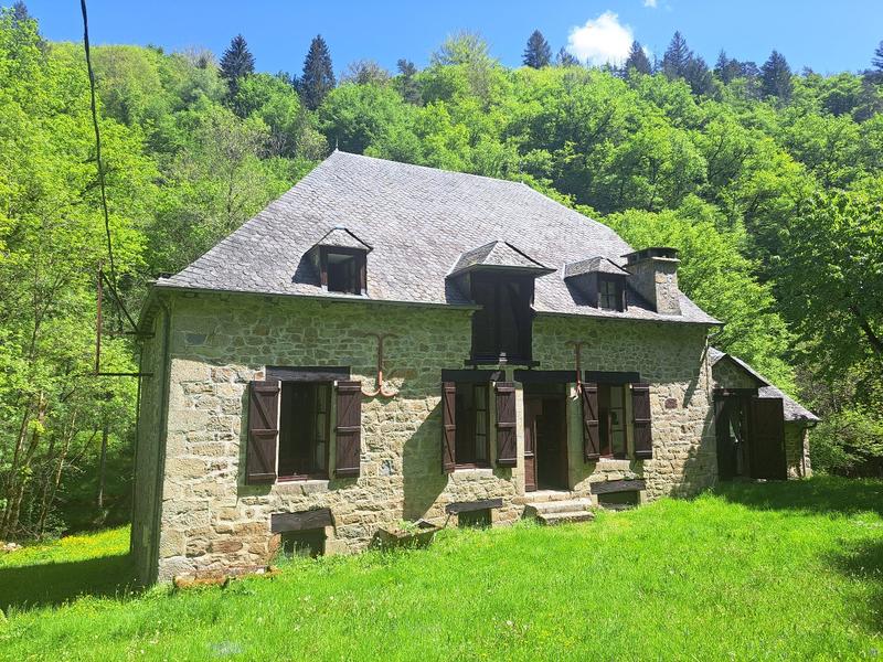 Moulin - 230 m² - 6 pièces