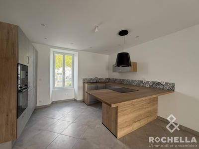 Maison ancienne - 97 m² - 5 pièces