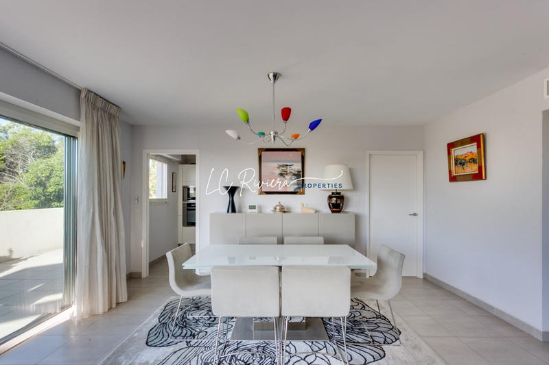 Appartement - 96 m² - 4 pièces