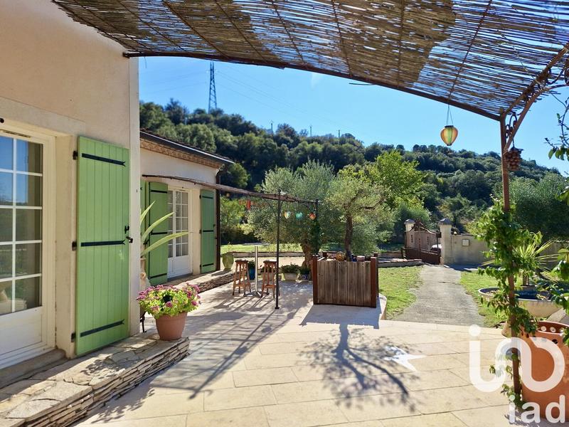 Maison - 185 m² - 5 pièces