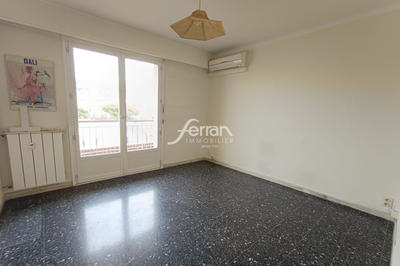 Appartement - 80 m² - 3 pièces