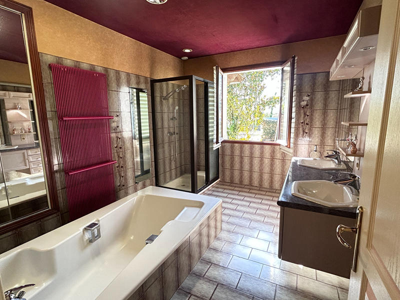 Maison - 178 m² - 6 pièces