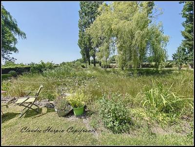 Maison - 288 m² - 8 pièces