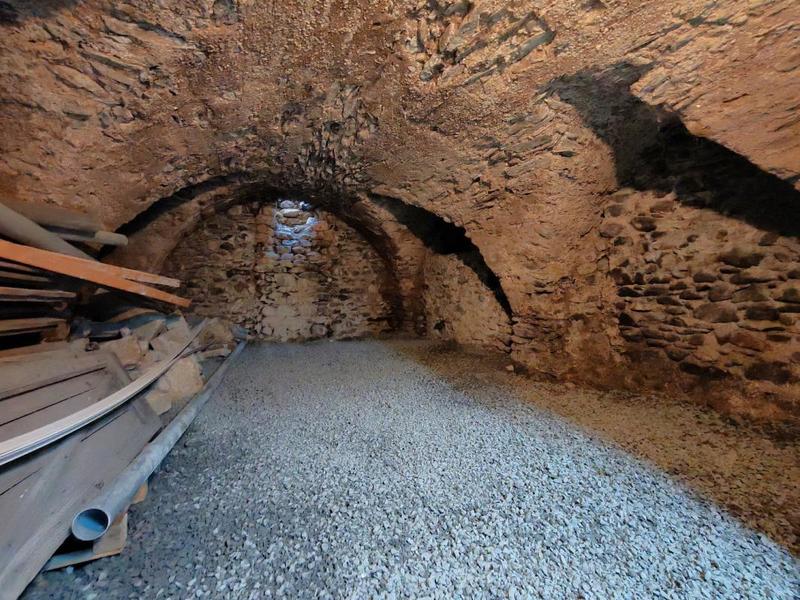 Maison - 372 m² - 8 pièces