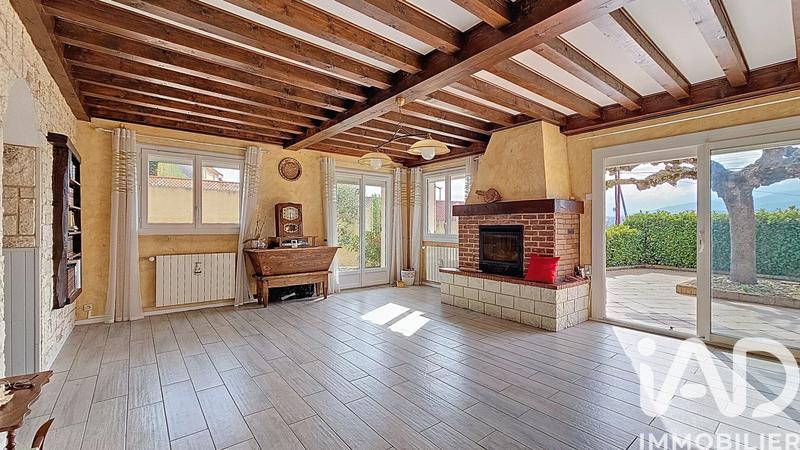 Maison - 194 m² - 9 pièces