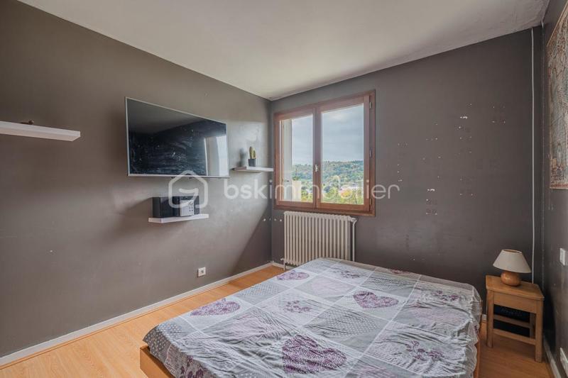 Appartement - 99 m² - 5 pièces