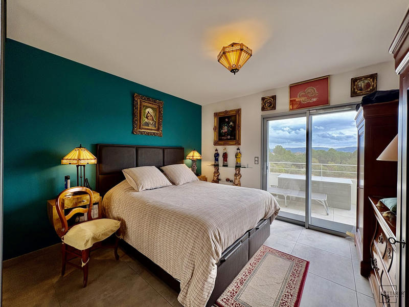 Appartement - 87 m² - 3 pièces