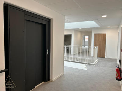 Local commercial - 77 m²