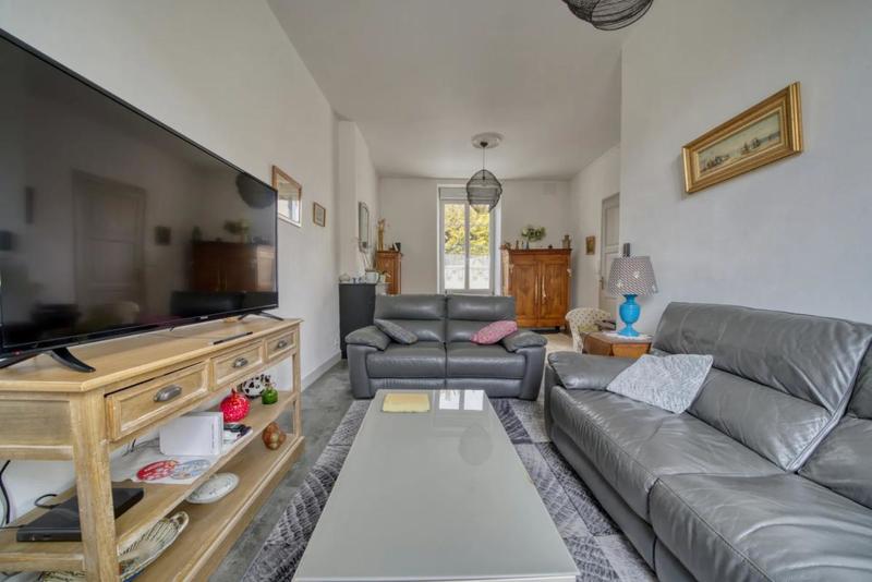 Maison - 190 m² - 6 pièces