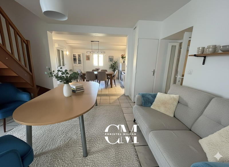 Maison - 330 m² - 11 pièces