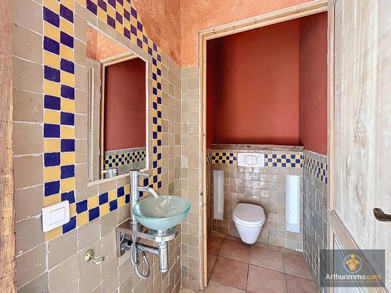 Maison - 288 m² - 8 pièces