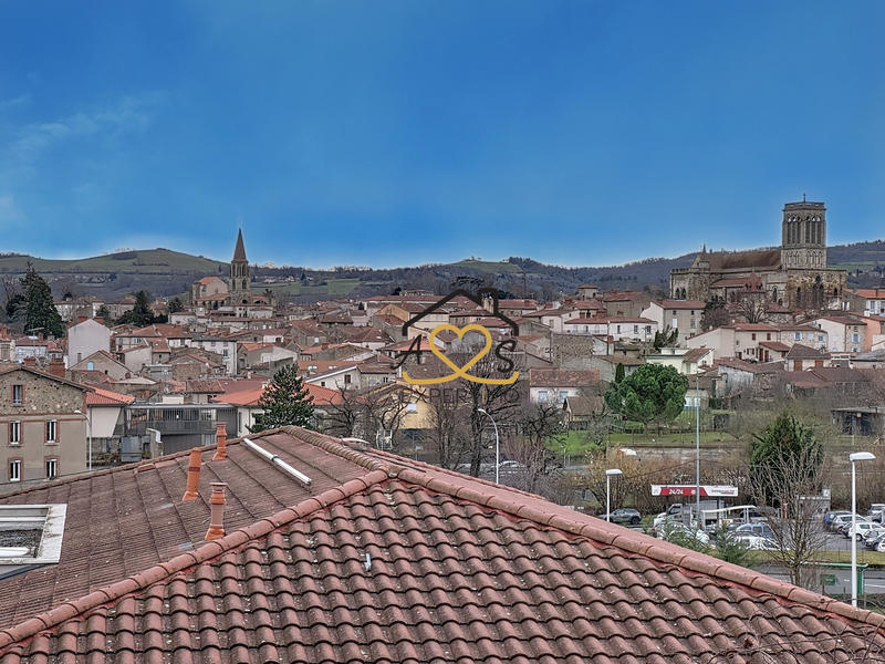 Maison - 84 m² - 4 pièces