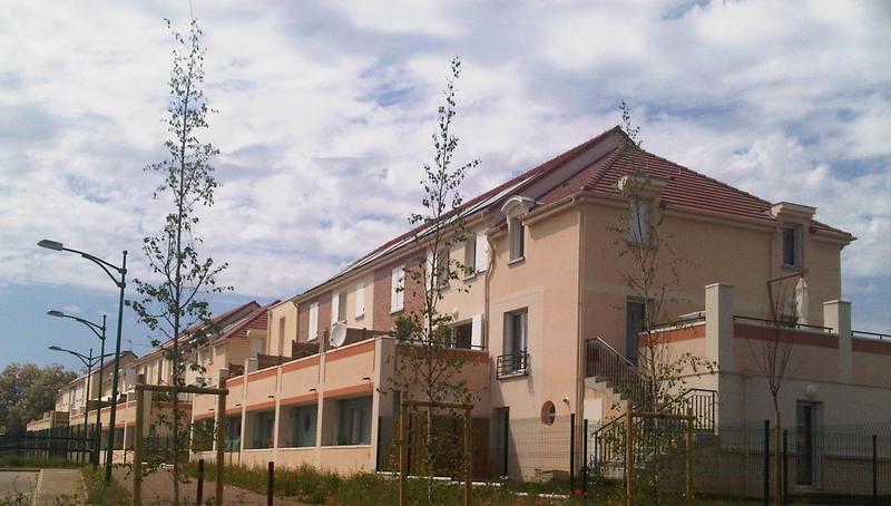 Maison - 96 m² - 4 pièces