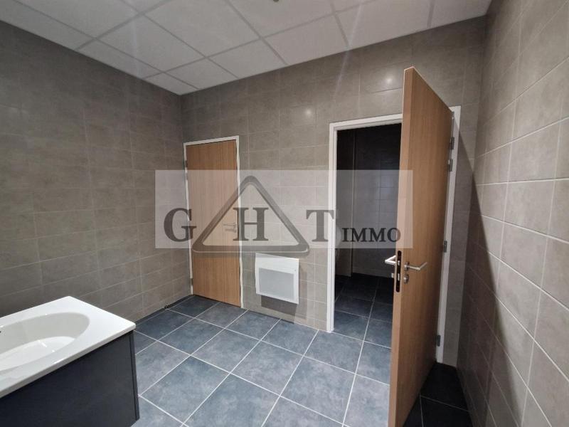 Entrepôt - 3 554 m²