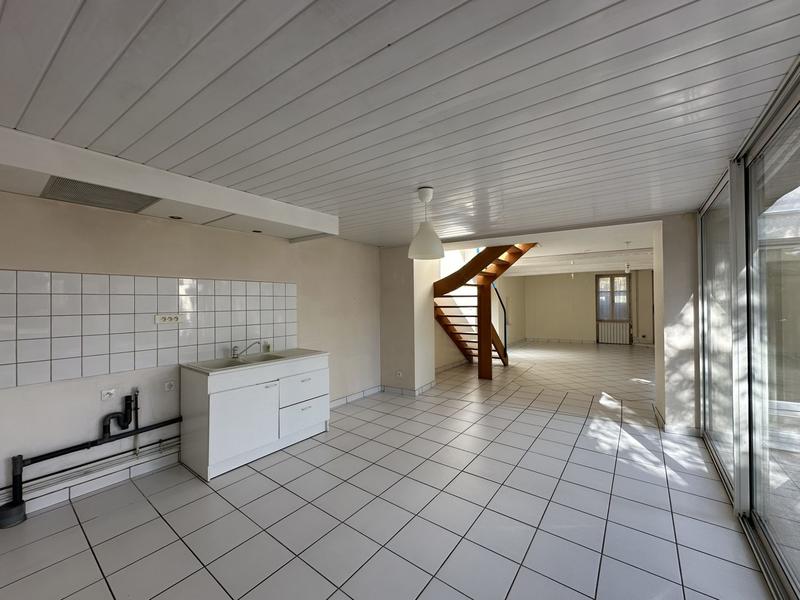 Maison ancienne - 151 m² - 8 pièces