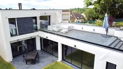 Maison d'architecte - 264 m² - 7 pièces