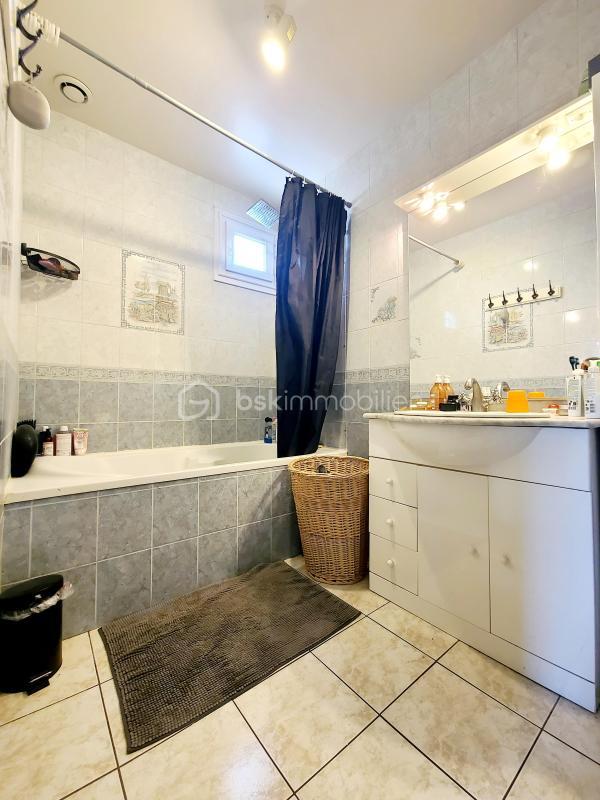 Maison - 127 m² - 6 pièces