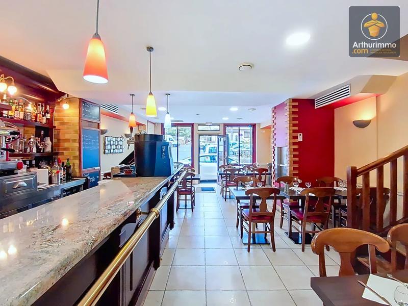 Magasins - 165 m² - 3 pièces