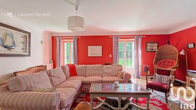 Maison - 251 m² - 10 pièces