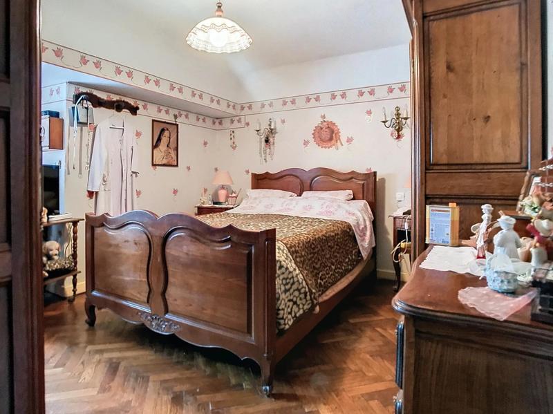 Maison - 165 m² - 8 pièces