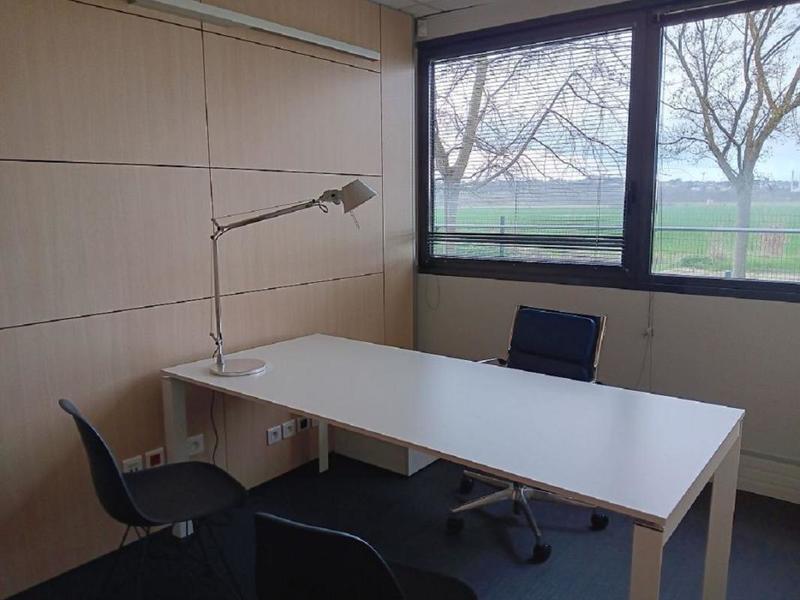 Bureau - 111 m² - 5 pièces