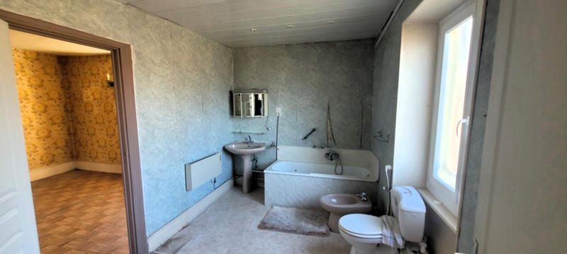 Maison - 95 m² - 5 pièces