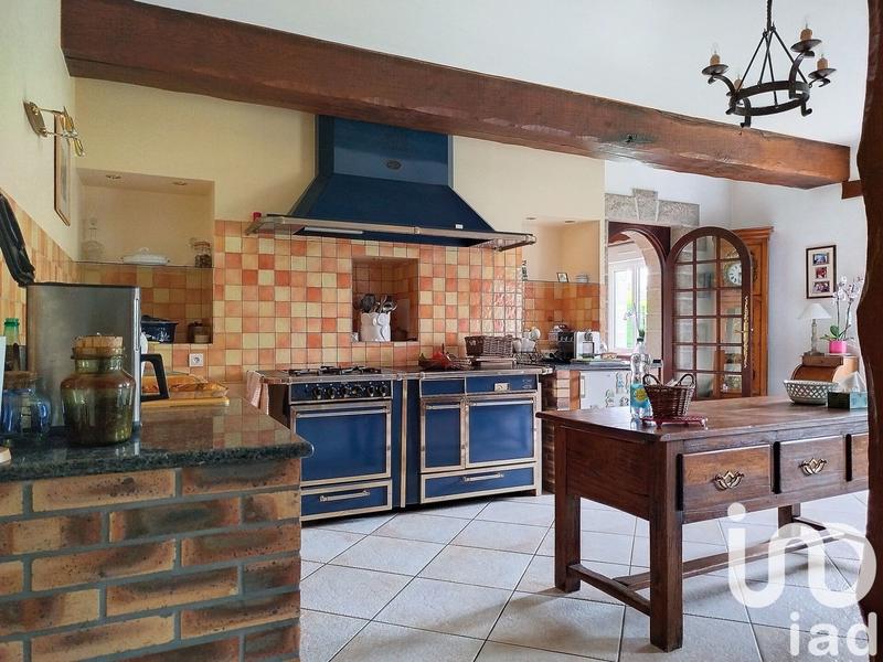 Maison - 310 m² - 10 pièces