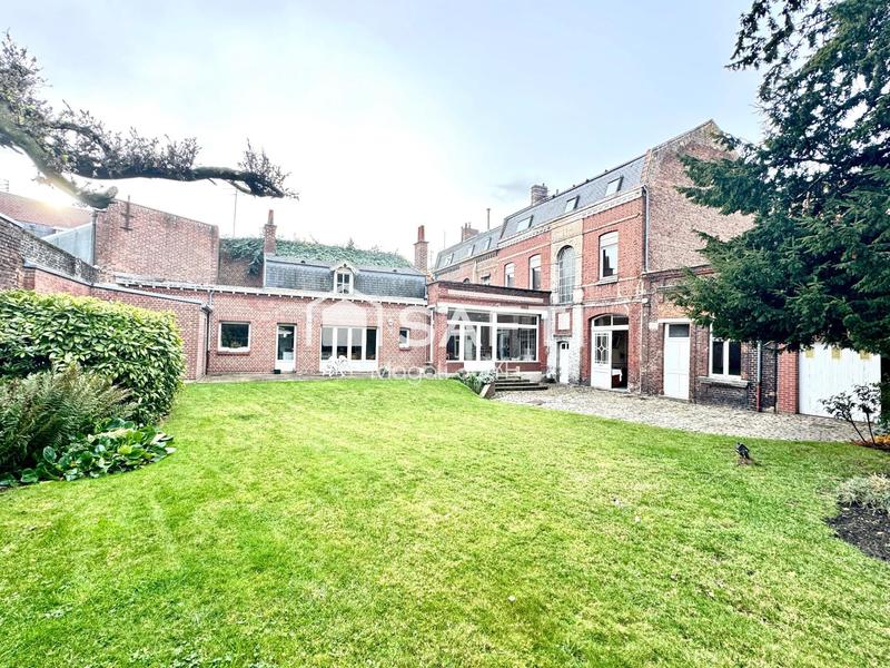 Maison de maîtres - 210 m² - 10 pièces