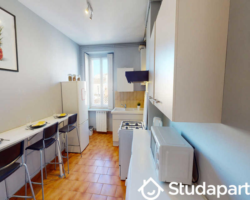 Chambre - 70 m² - 1 pièce