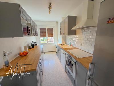 Appartement - 70 m² - 3 pièces